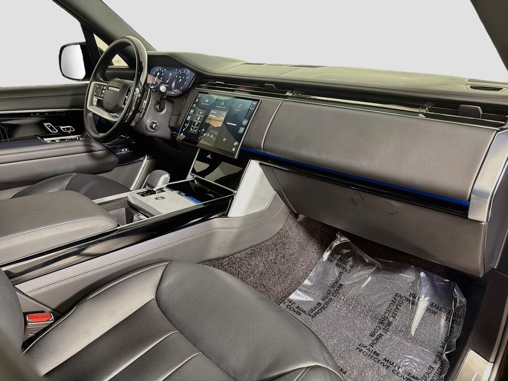 Certified Used 2025  Land Rover SE image 32