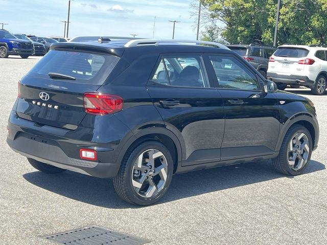 New 2026 Black Hyundai SEL image 13