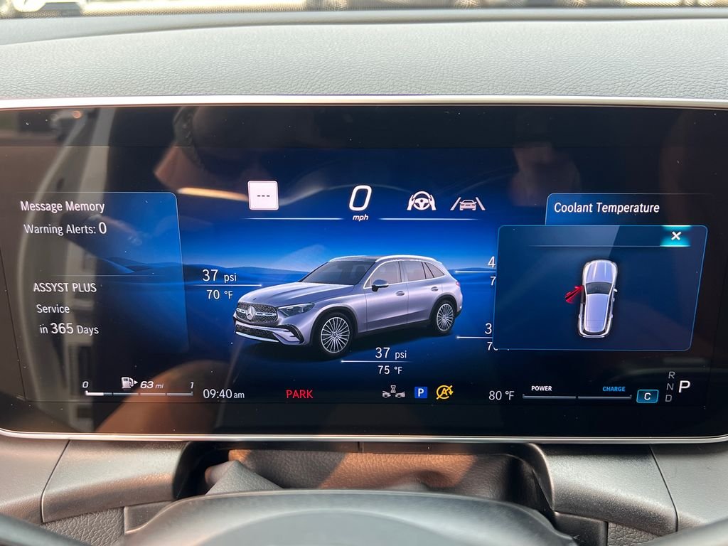 New 2026 Polar White Mercedes-Benz GLC 300 image 17