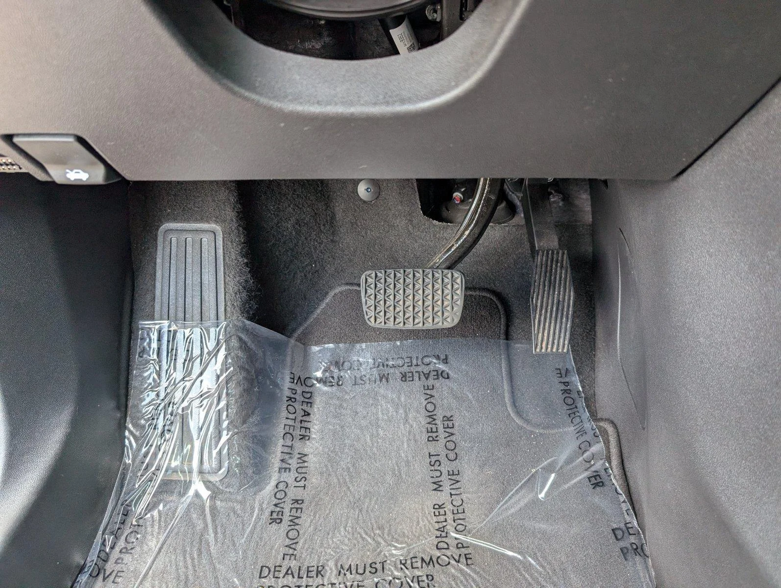 Used 2024 Downpour Metallic GMC SLE image 28