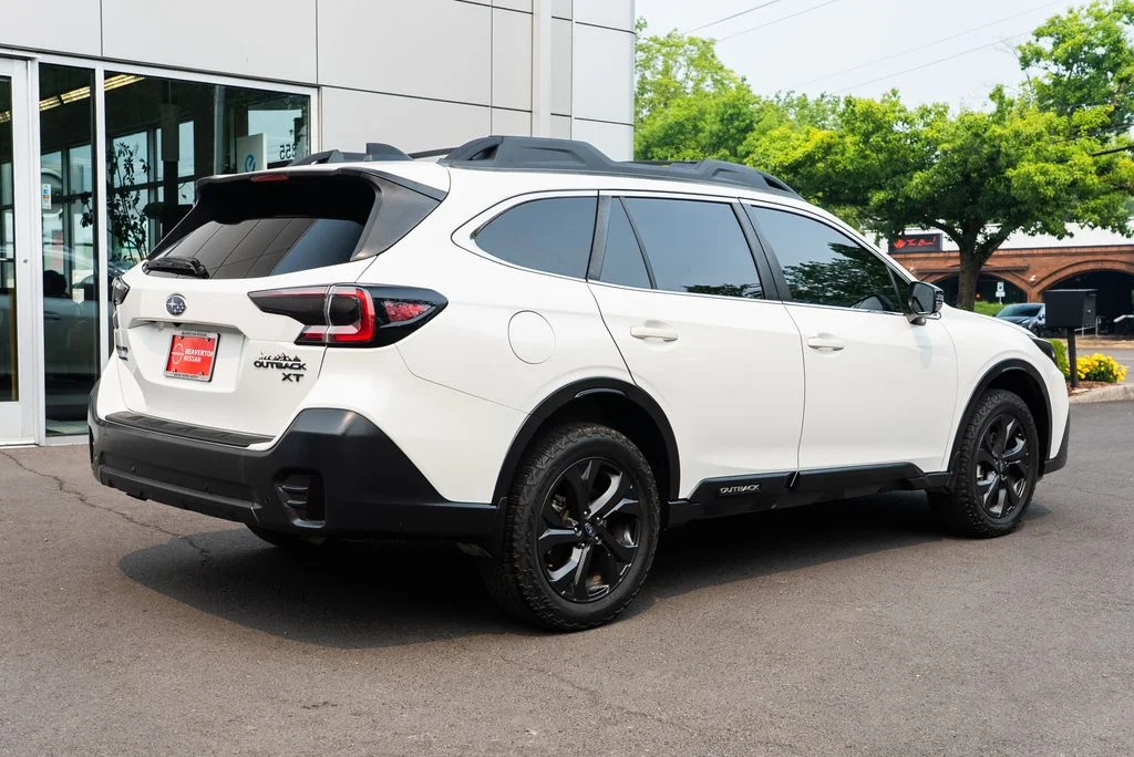 Used 2022 White Subaru Onyx Edition XT image 6