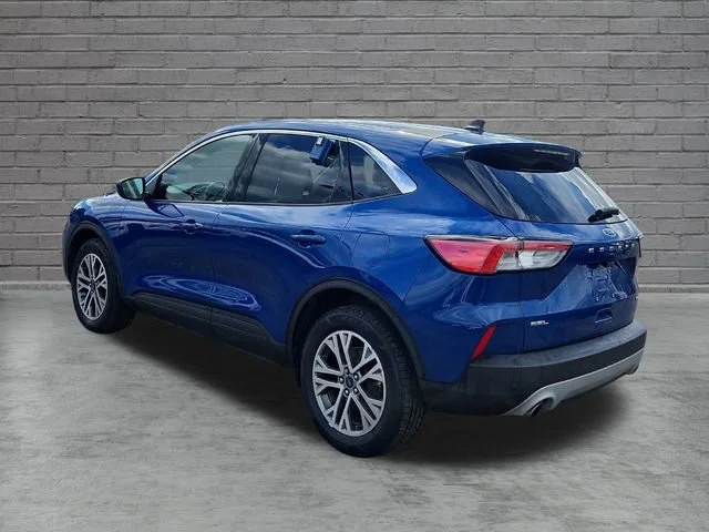 Used 2022  Ford SEL image 3