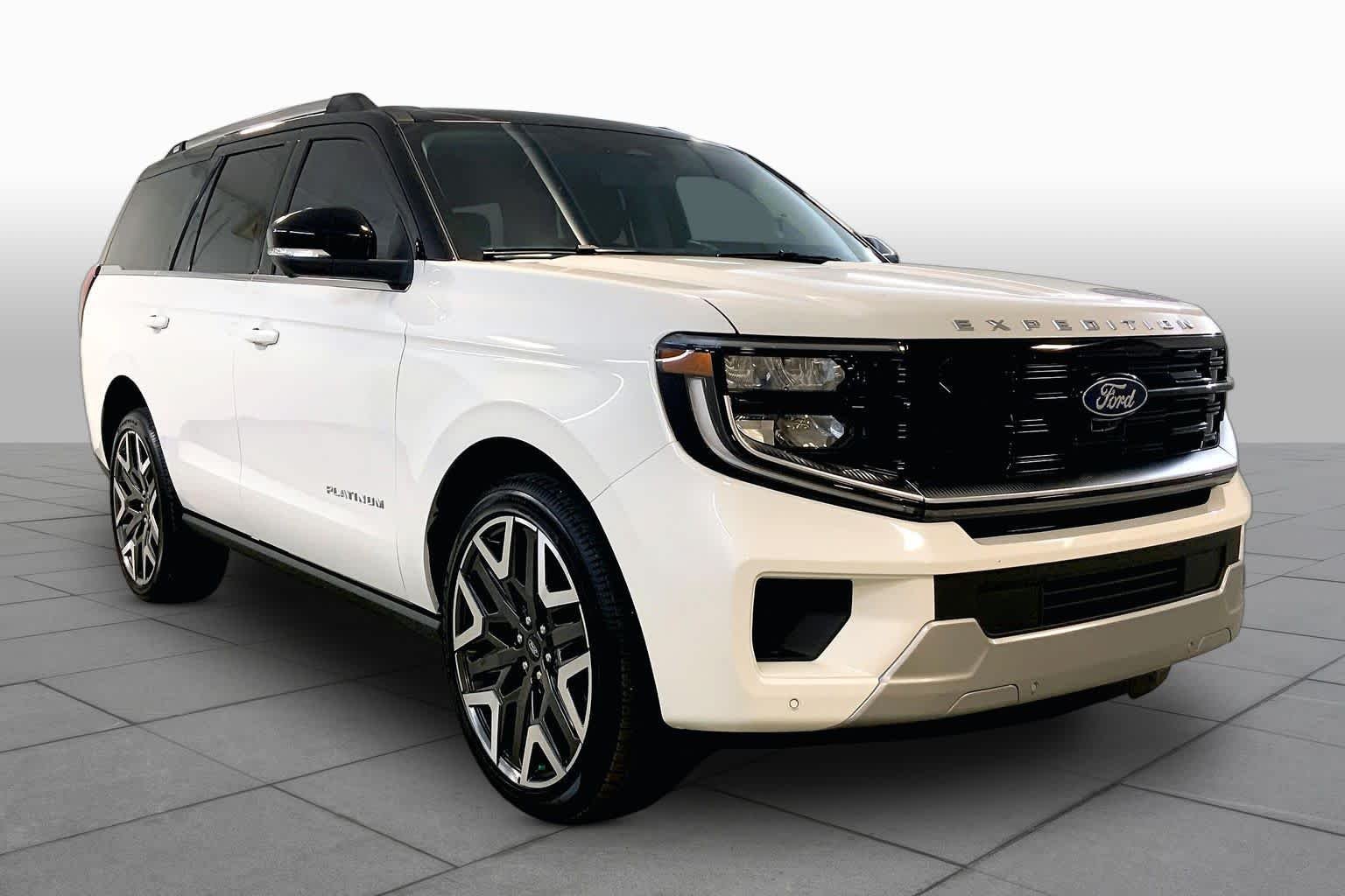 Used 2026 Ford Expedition Platinum with VIN 1FMJU1MG0TEA15333 for sale in Kansas City