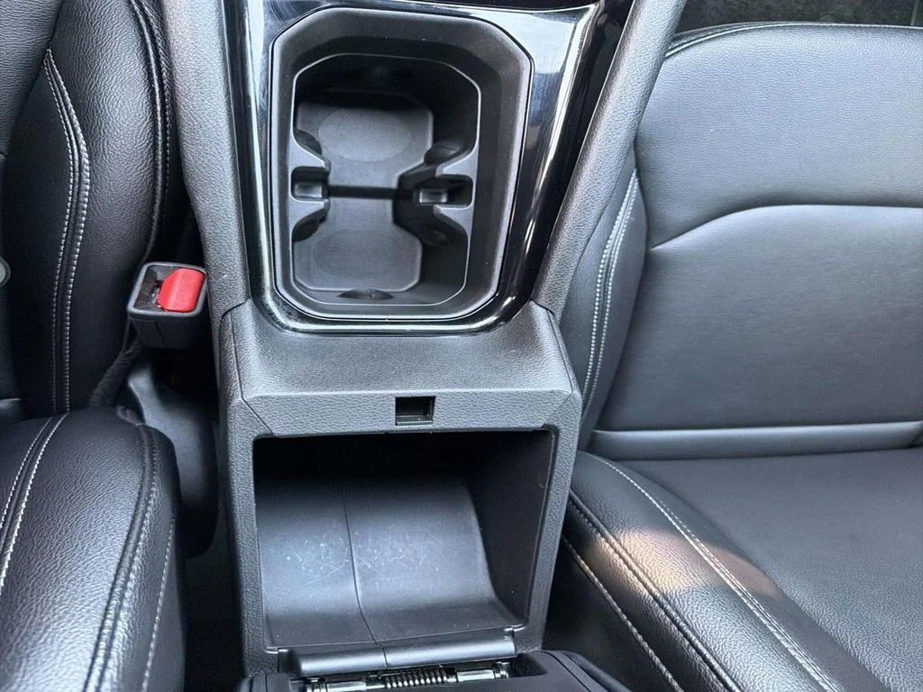 Used 2025 Red Jeep Limited image 30