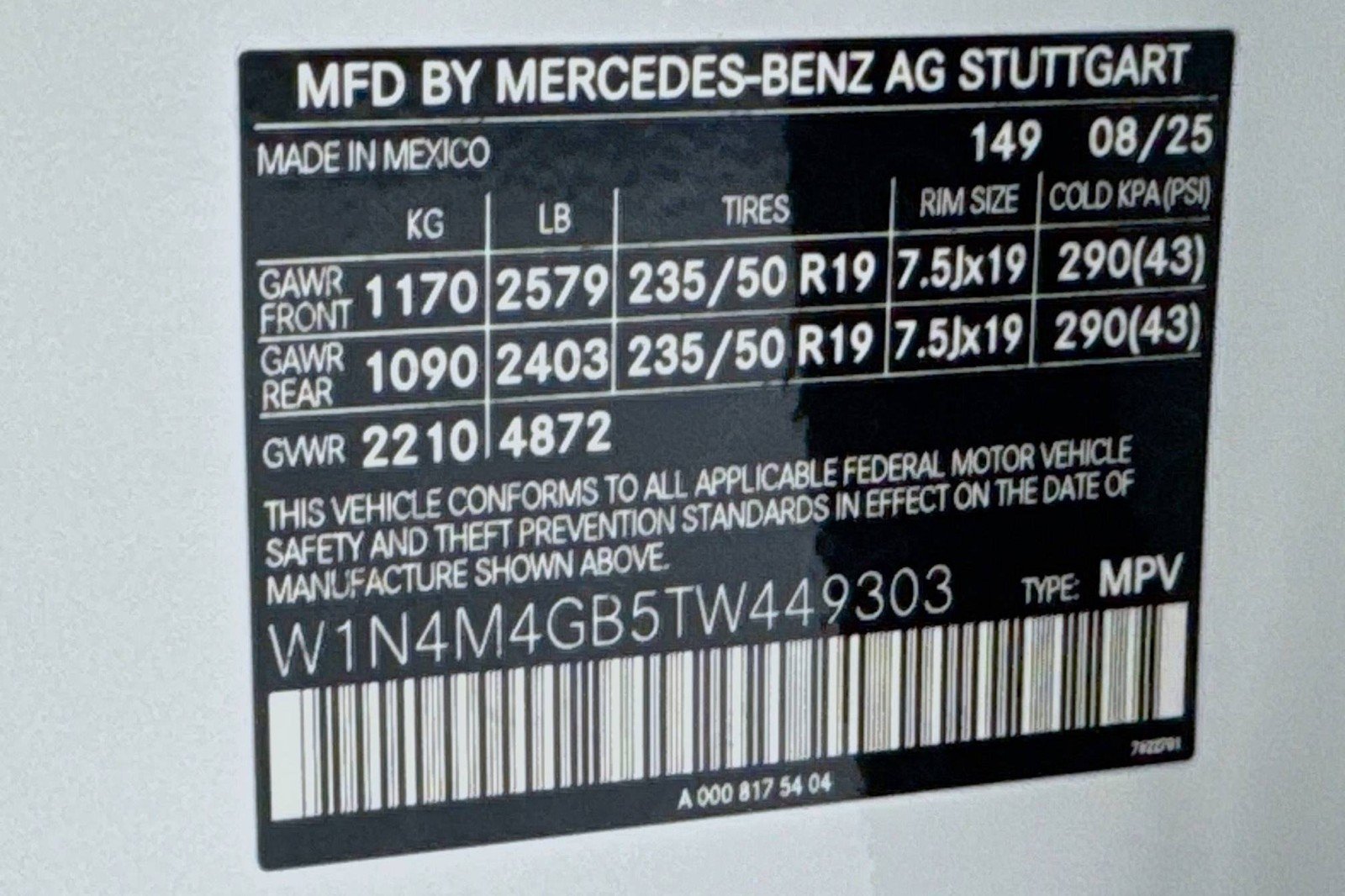 Certified Used 2026 Polar White Mercedes-Benz GLB 250 image 25