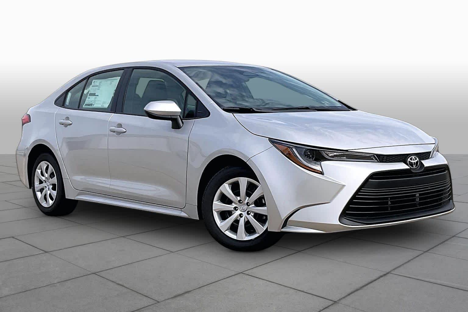 New 2026 Classic Silver Metallic Toyota LE image 2
