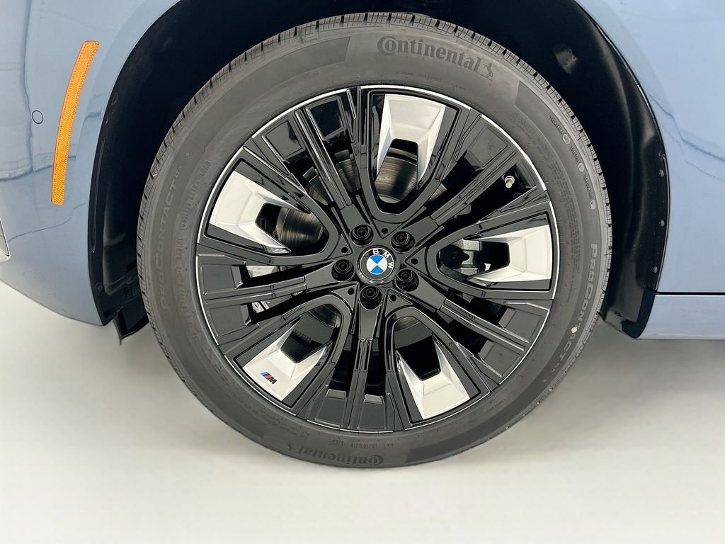 New 2026 Blue Metallic BMW 30 xDrive image 29