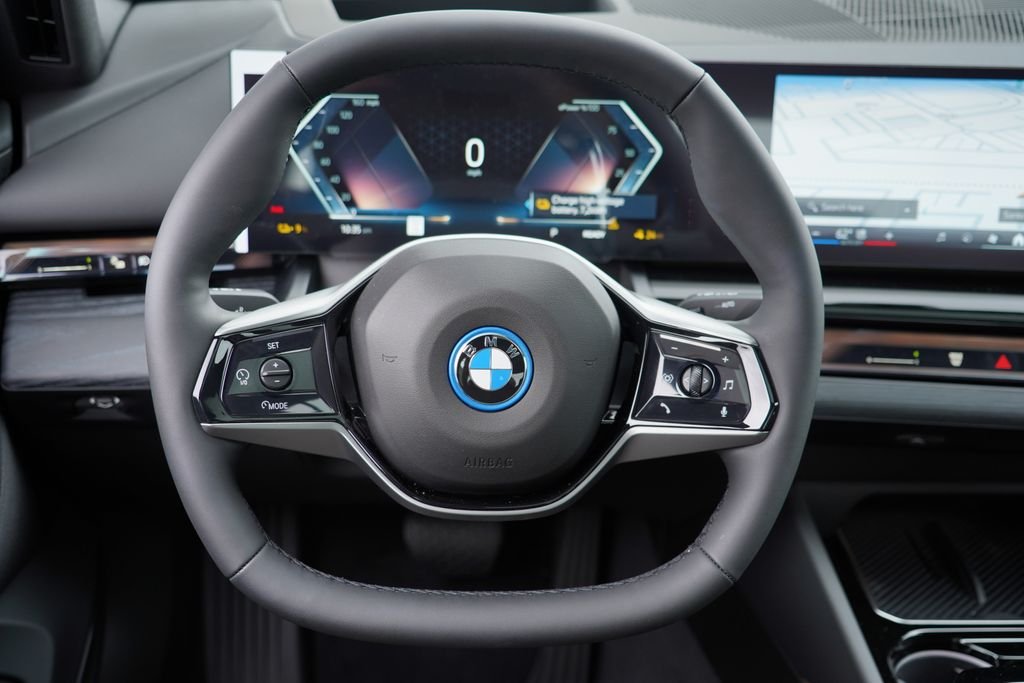 New 2027 Phytonic Blue Metallic BMW eDrive40 image 19