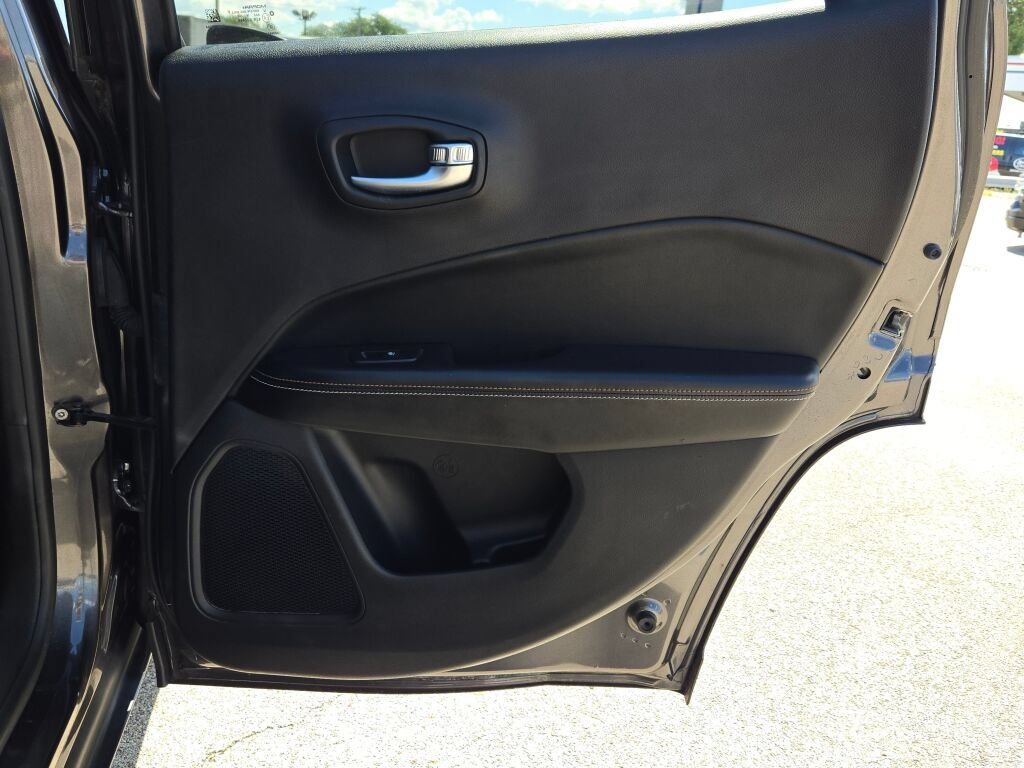 Used 2018 Gray Jeep Latitude image 11