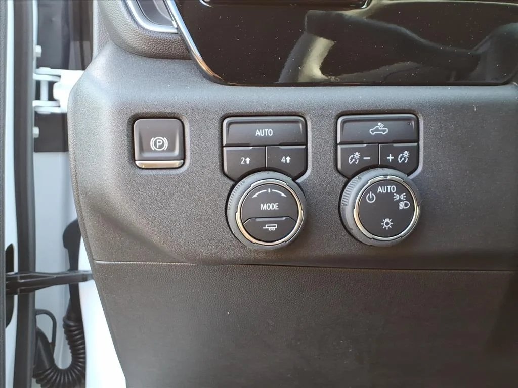 2025 Chevrolet Silverado 1500 LT - Photo 8