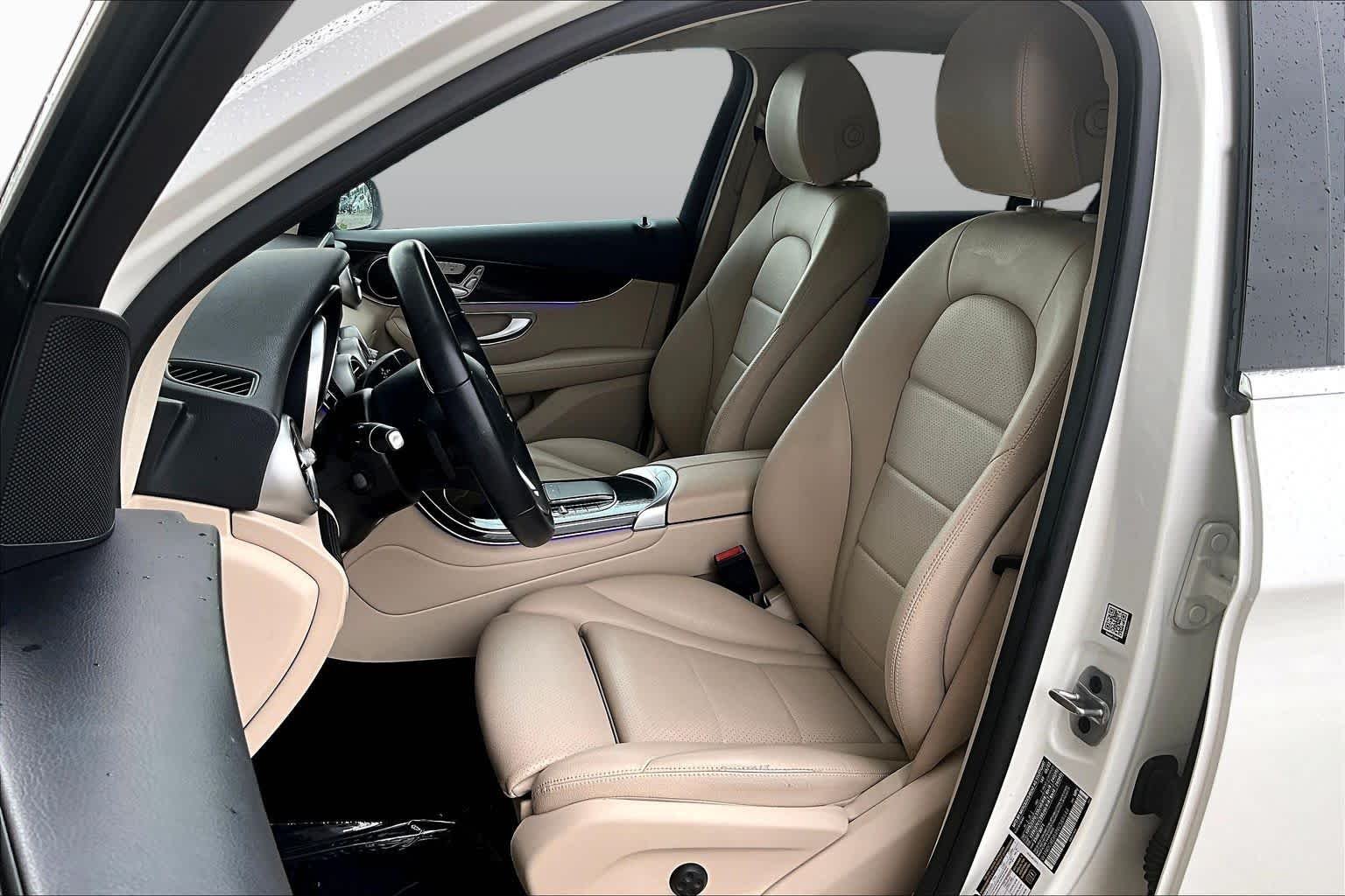 Used 2022 Polar White Mercedes-Benz GLC 300 image 8