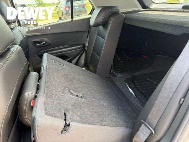 Used 2022 Stone Gray Metallic Chevrolet LT image 27