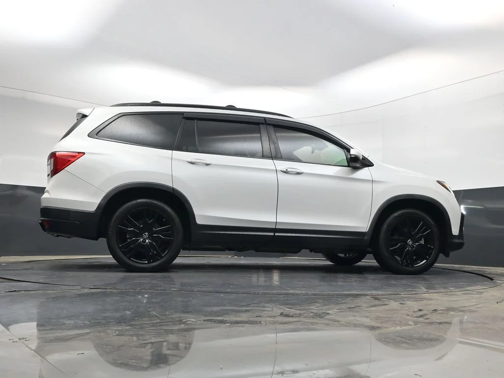 Used 2022 Platinum White Pearl Honda Special Edition image 34