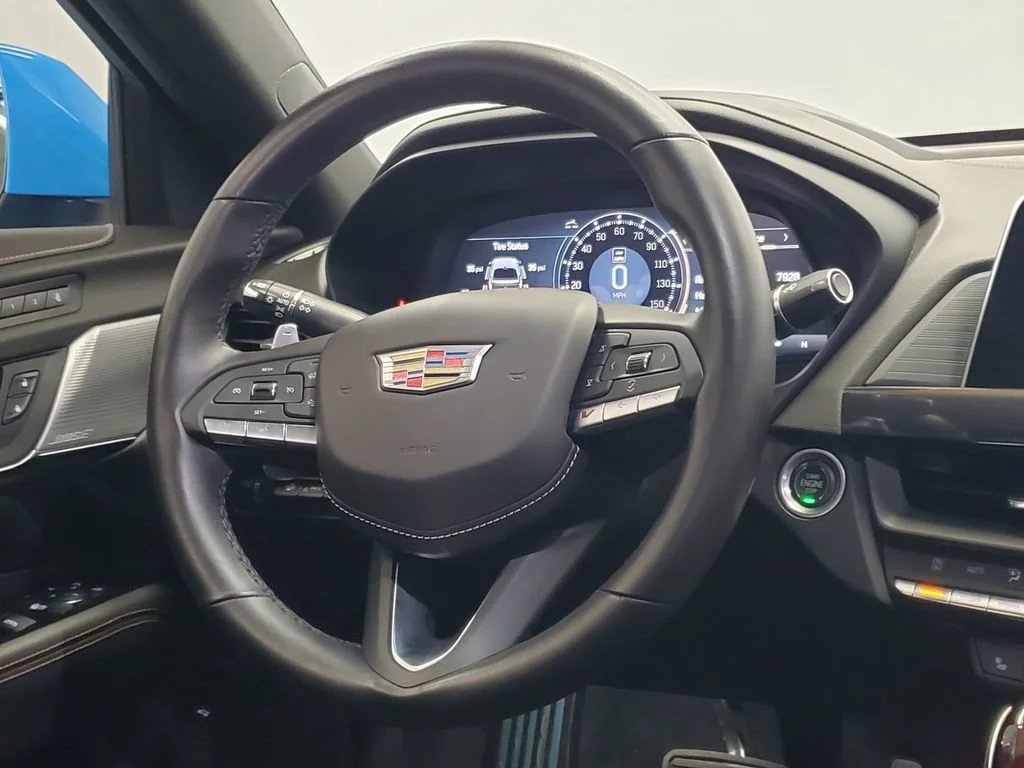 Used 2022 ELECTRIC BLUE Cadillac V-Series image 27