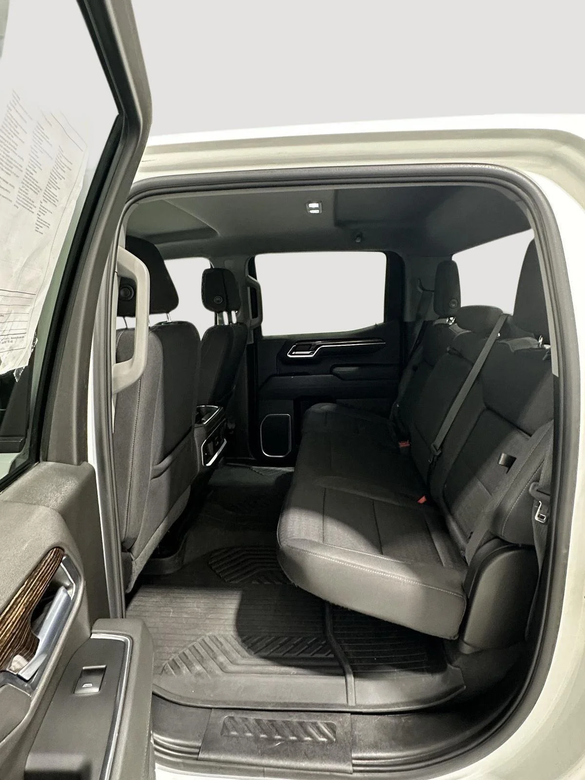 Used 2022 Summit White GMC Elevation image 23