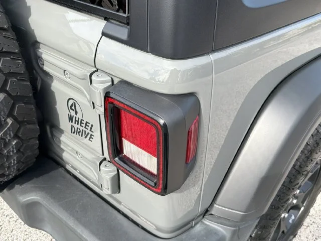 Used 2023 Gray Jeep Willys image 10