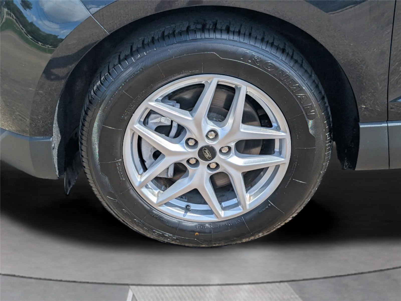 Used 2024 Agate Black Ford SEL image 9