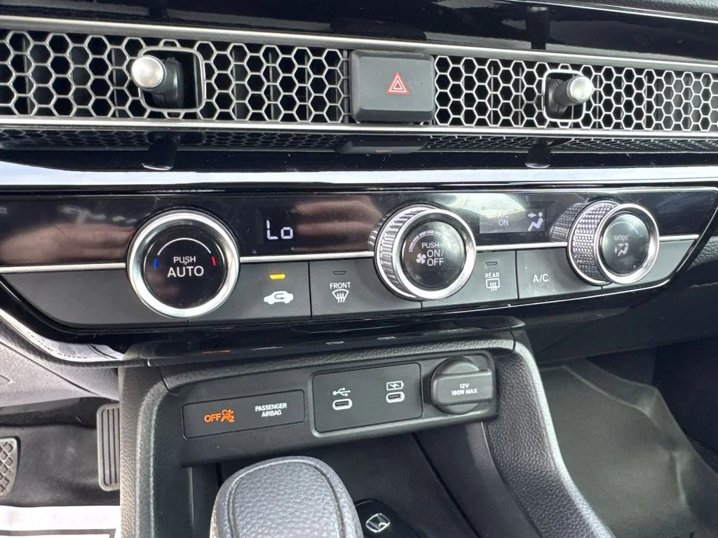 Used 2025 Black Honda LX image 18