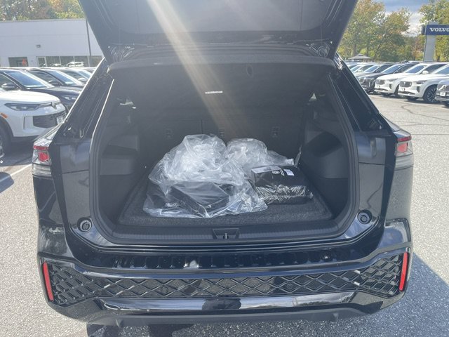 New 2026 Deep Black Pearl Volkswagen 2.0T SEL R-Line Turbo image 7