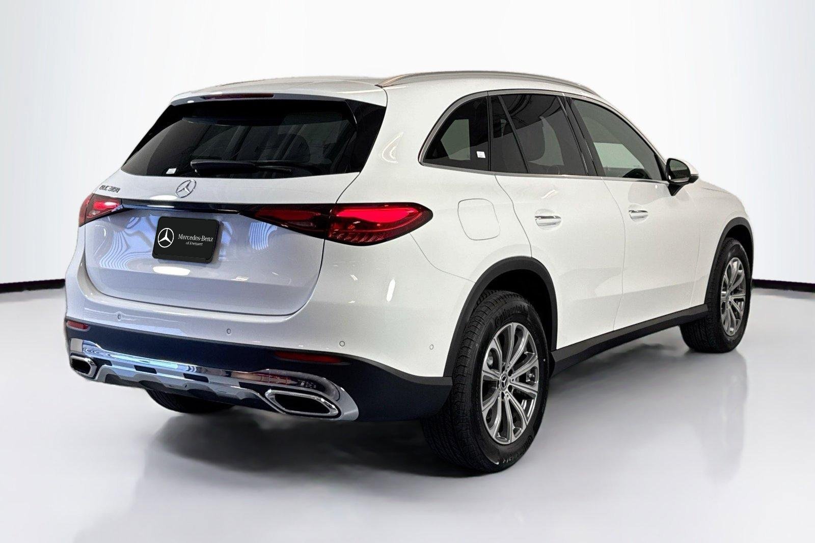 New 2026 Polar White Mercedes-Benz GLC 300 image 5
