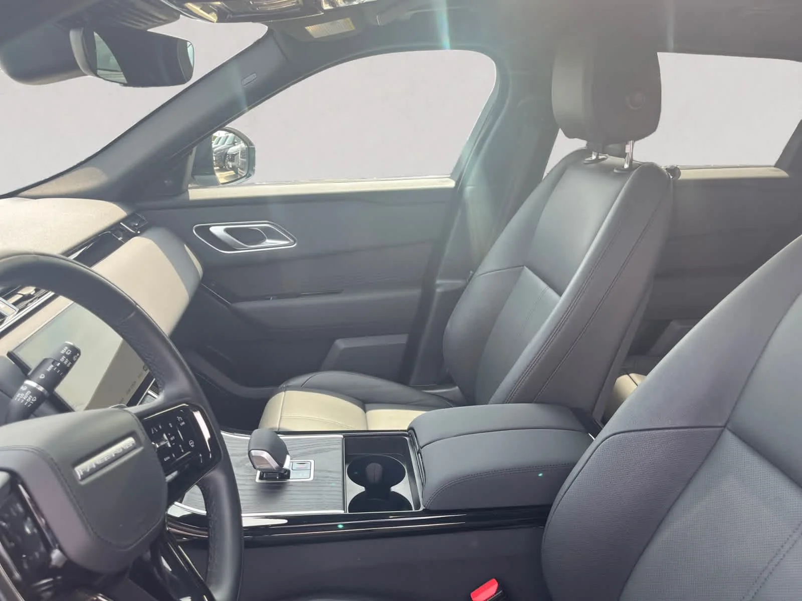 Certified Used 2026 Fuji White Land Rover S image 9