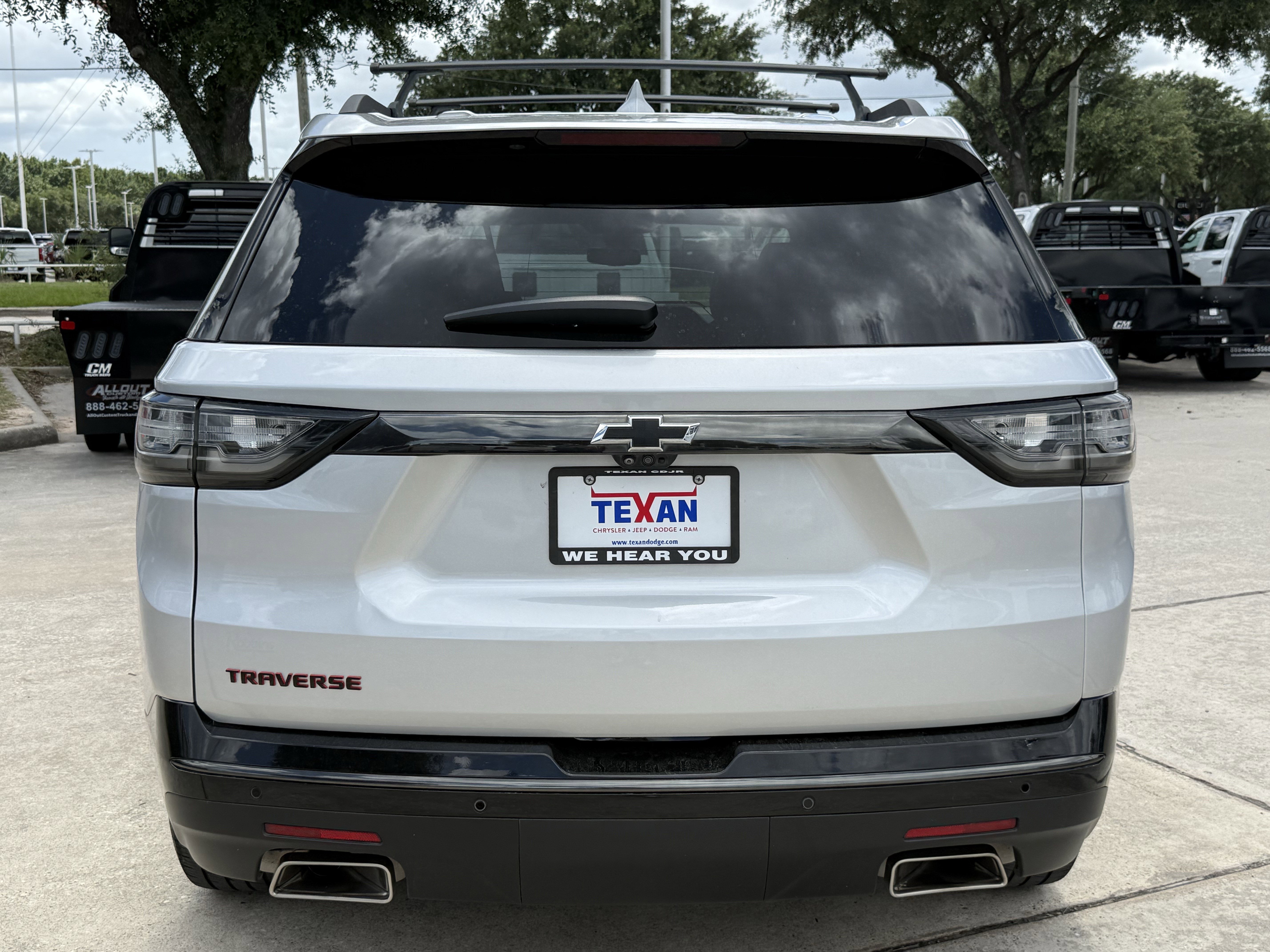 Used 2021 Silver Ice Metallic Chevrolet Premier image 5