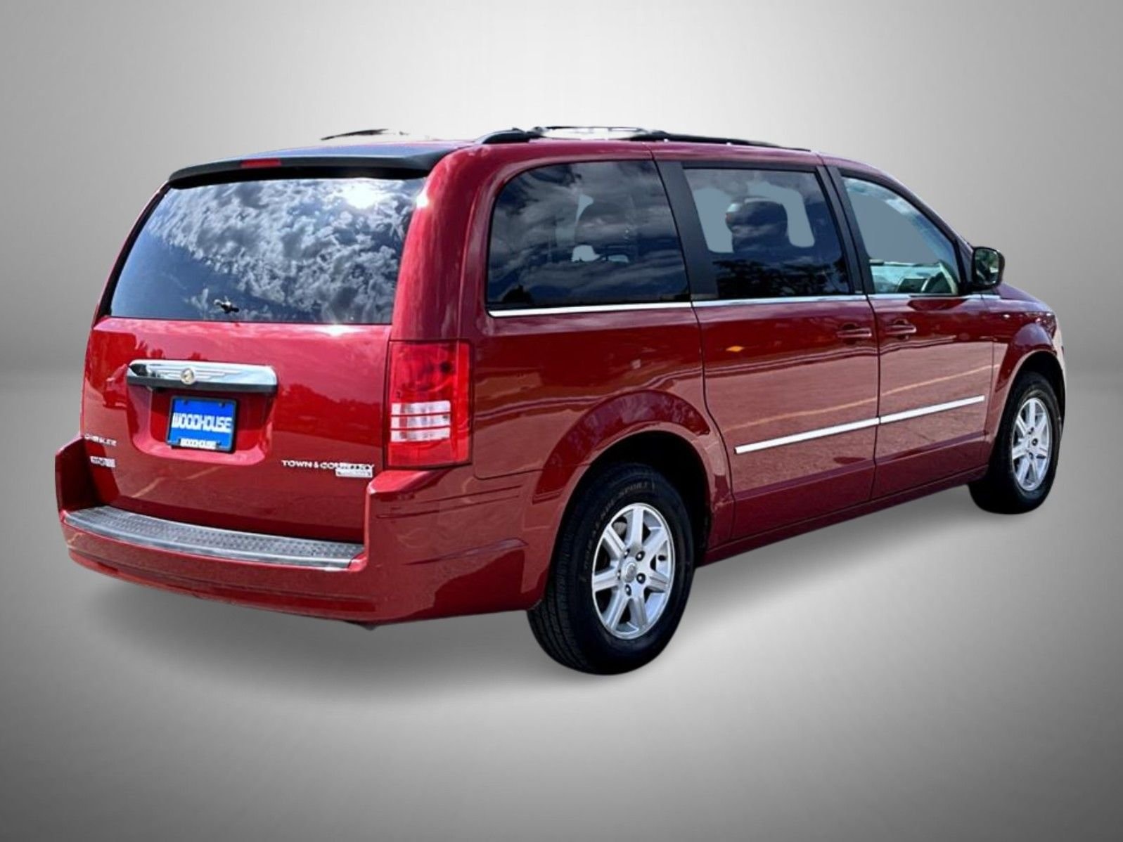 Used 2010 Red Chrysler Touring image 5