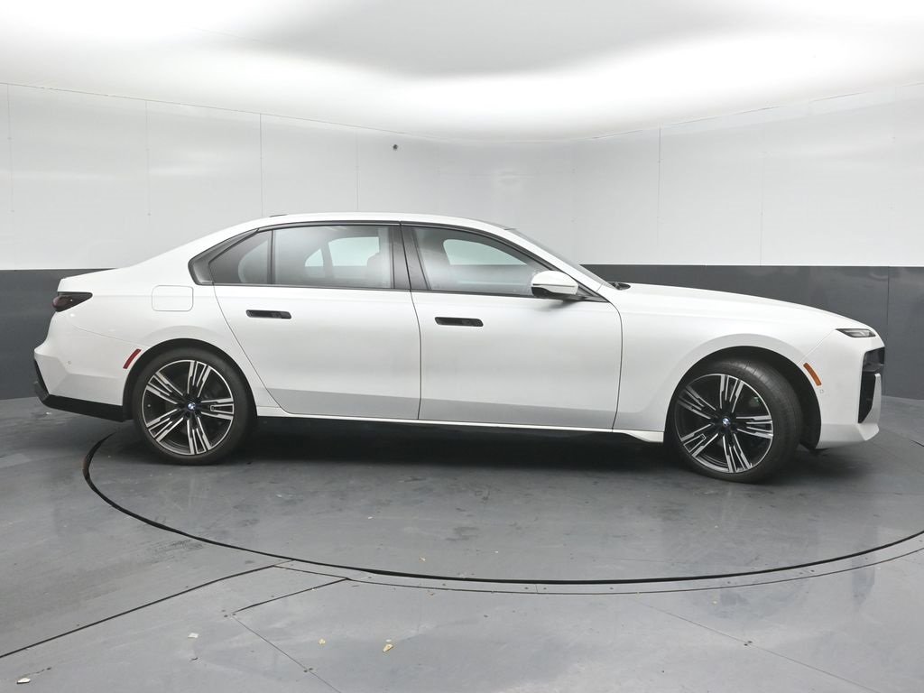 2023 BMW 760I - Image 7