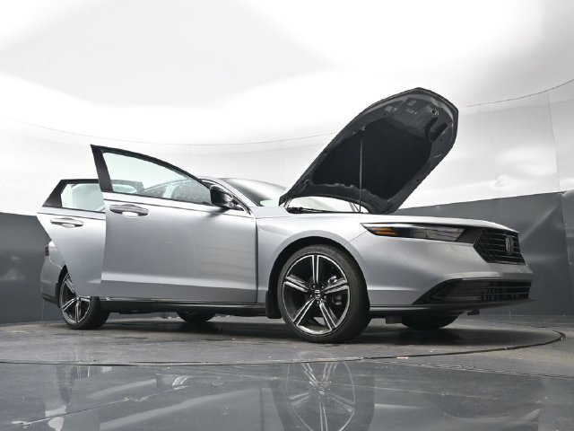 New 2026 Solar Silver Metallic Honda SE image 42