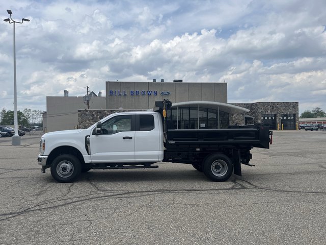2026 Ford Chassis Cab XL