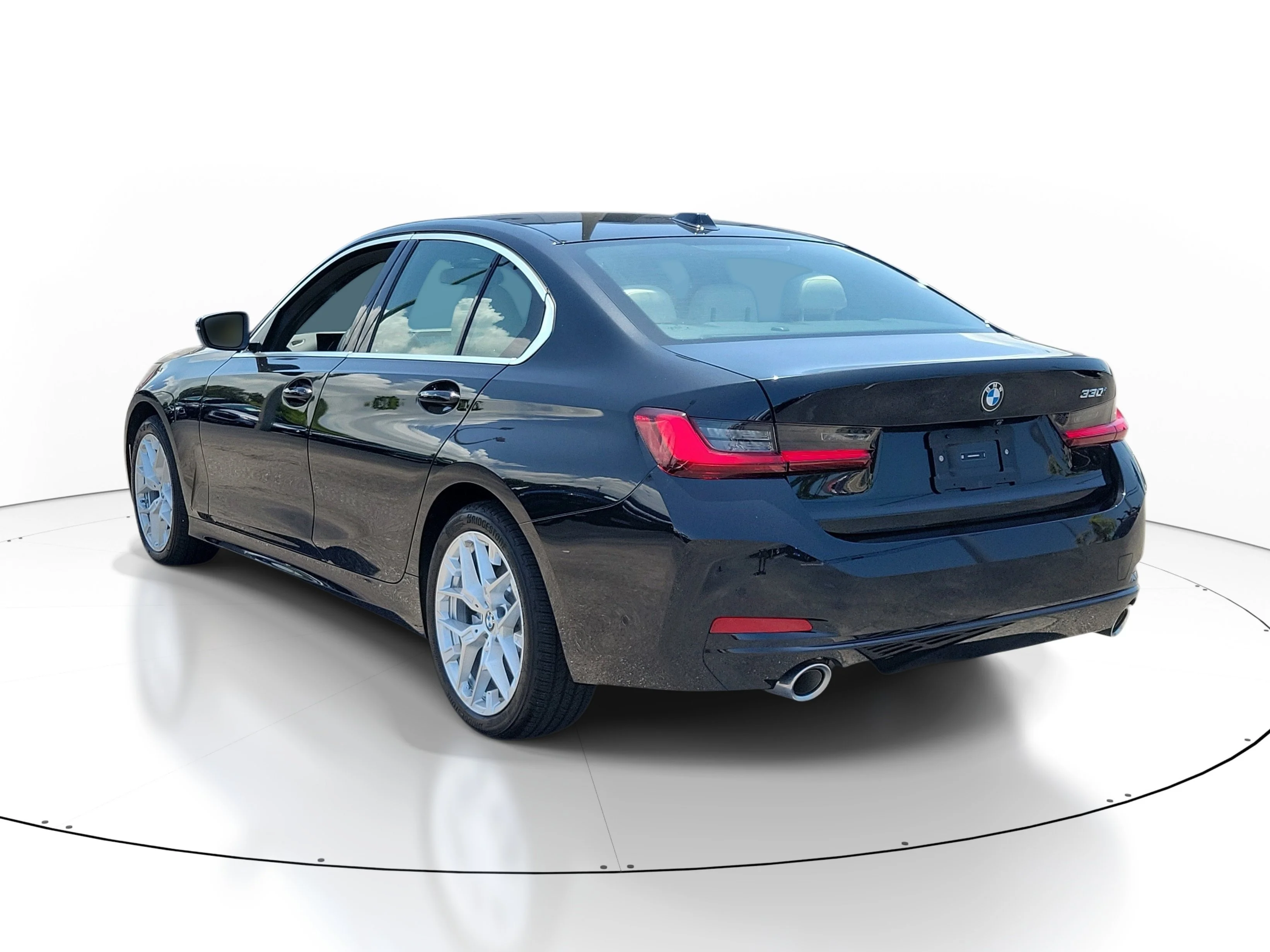 Used 2025 Black Sapphire Metallic BMW 330i image 4