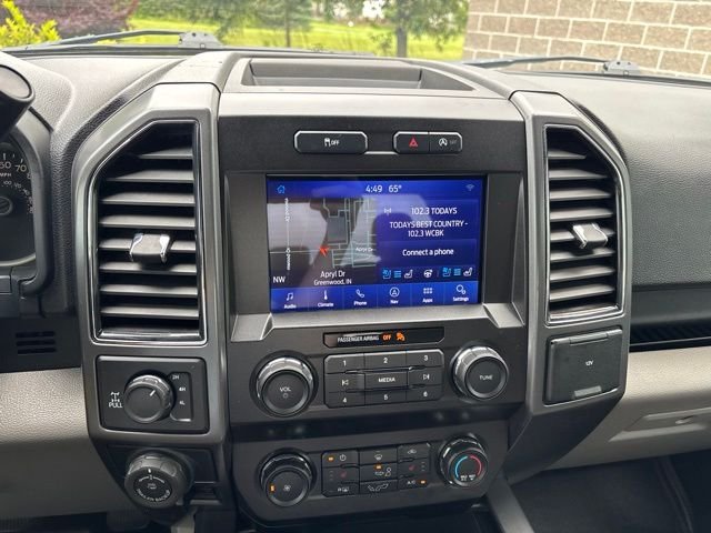 Used 2017 Champagne Ford XLT image 25