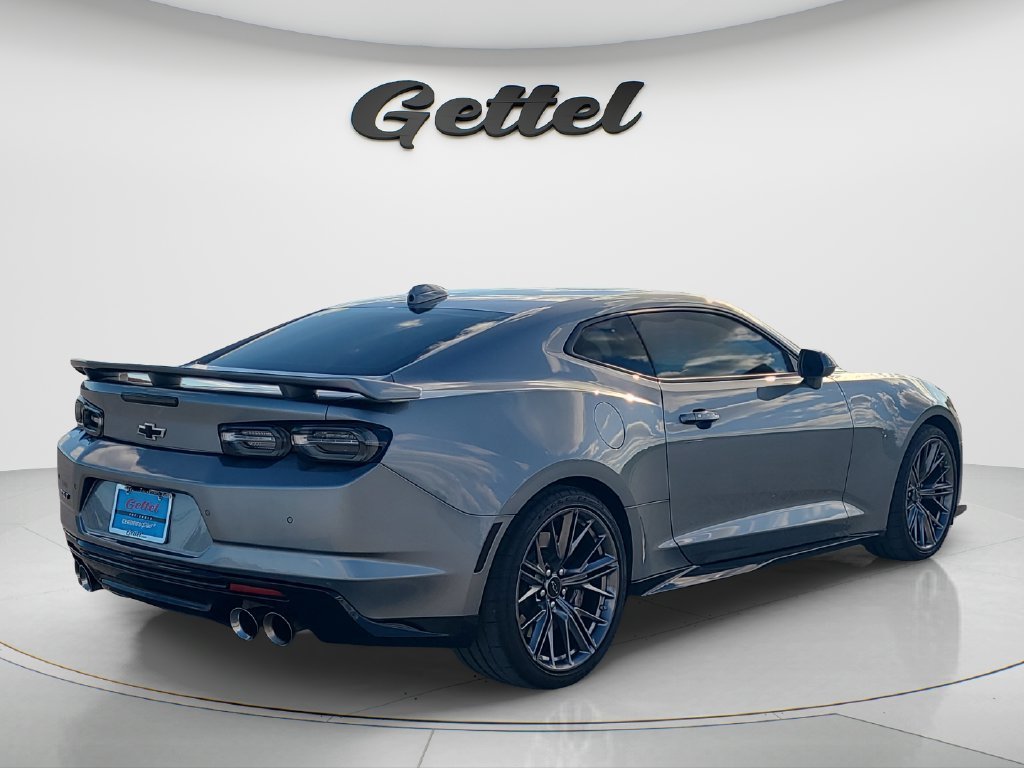 Used 2023 SHARKSKIN METALLIC Chevrolet ZL1 image 5