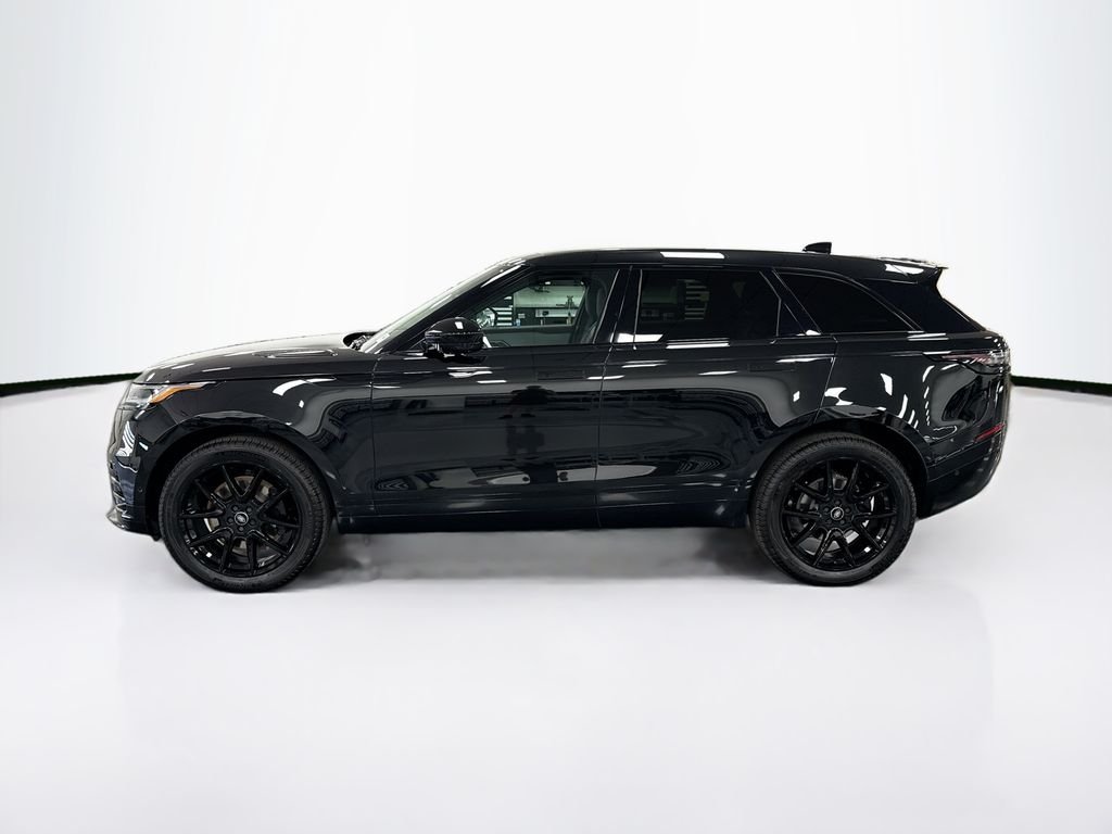 Certified Used 2026 Santorini Black Metallic Land Rover Dynamic SE image 8