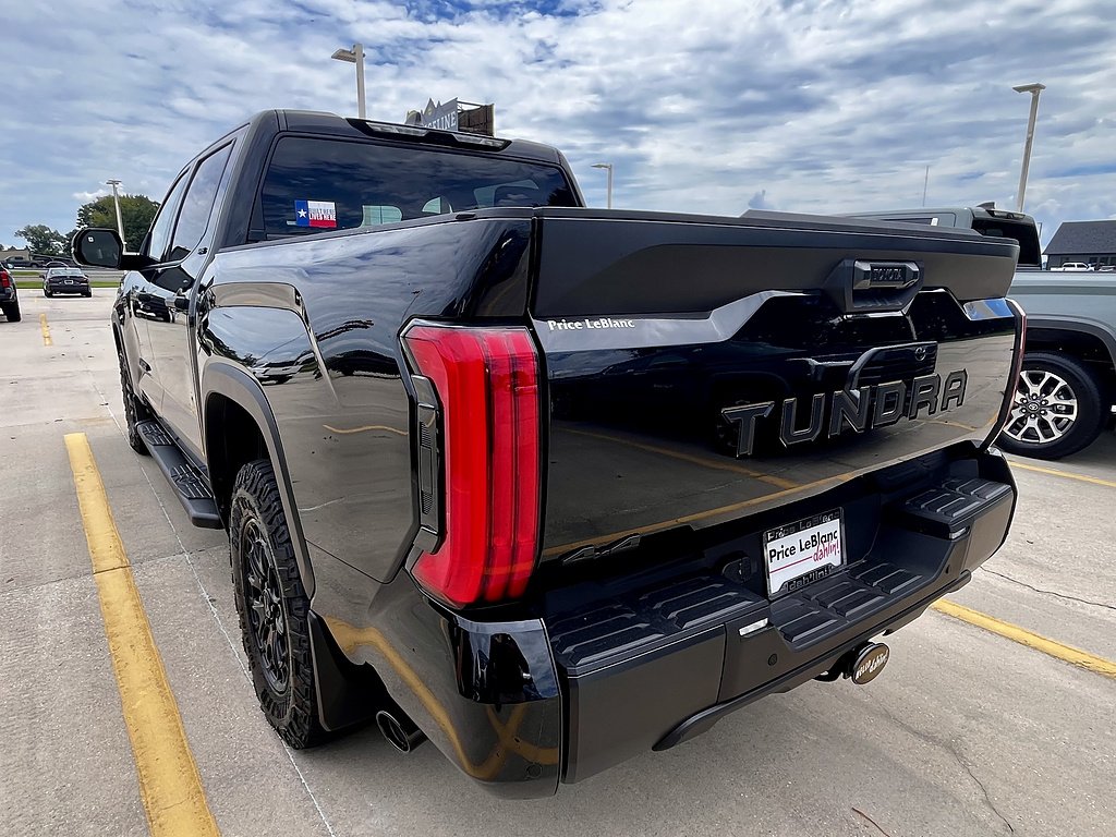 2026 Toyota Tundra SR5 - Photo 6