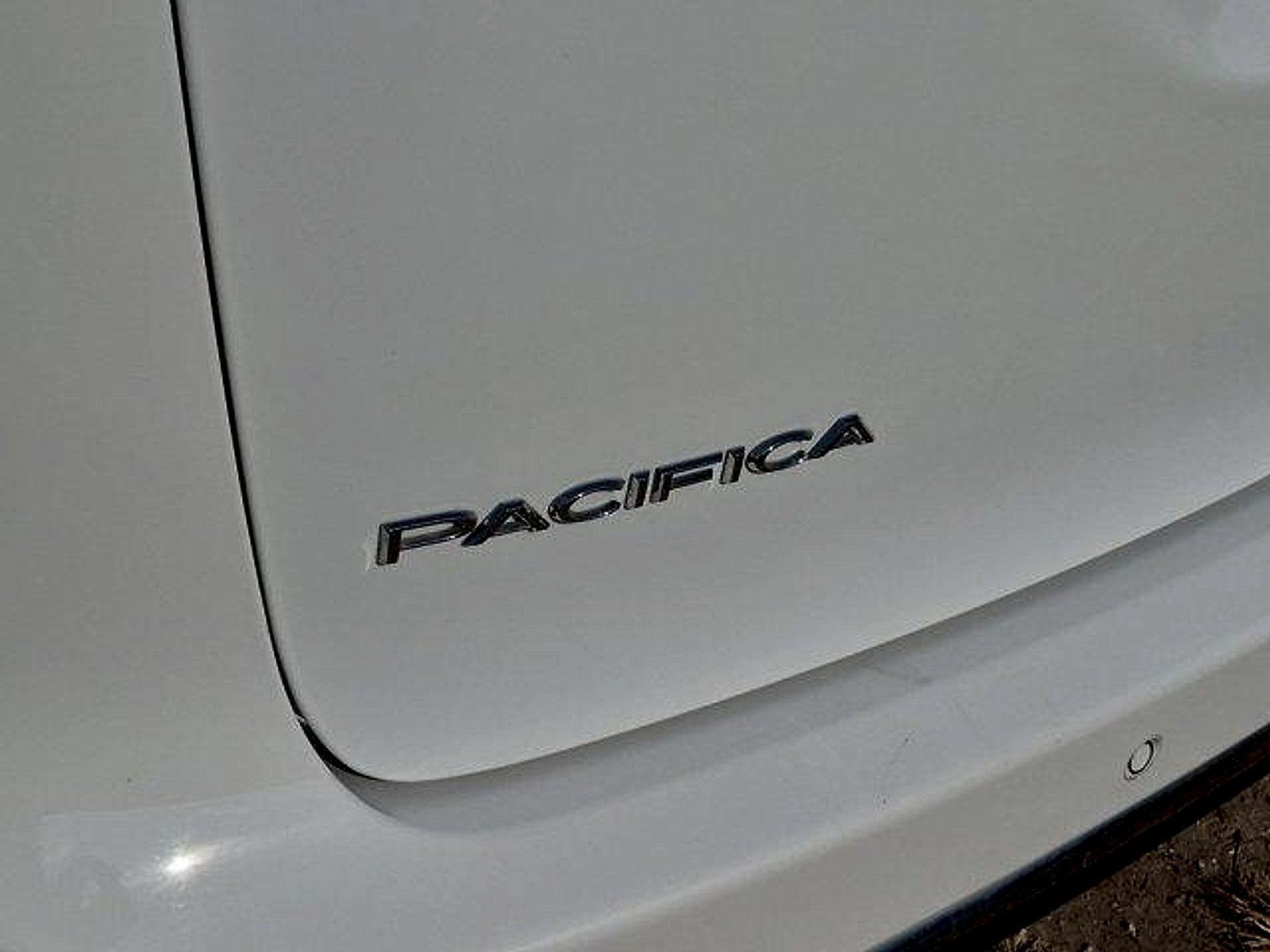 Used 2023 Bright White Clearcoat Chrysler Touring L image 30