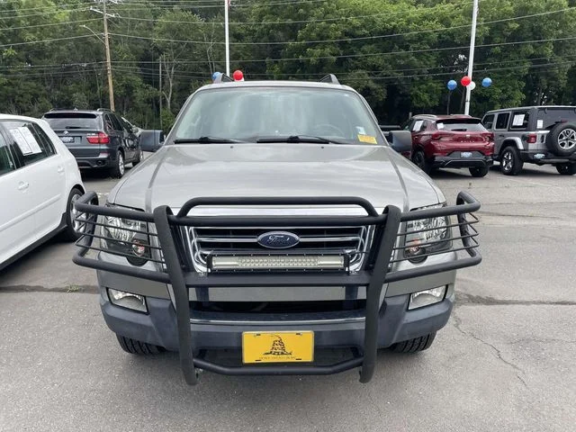 Used 2008 Vapor Silver Clearcoat Metallic Ford XLT image 2