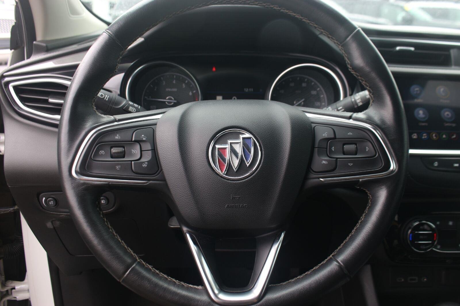 Used 2022 White Frost Tricoat Buick Essence image 18
