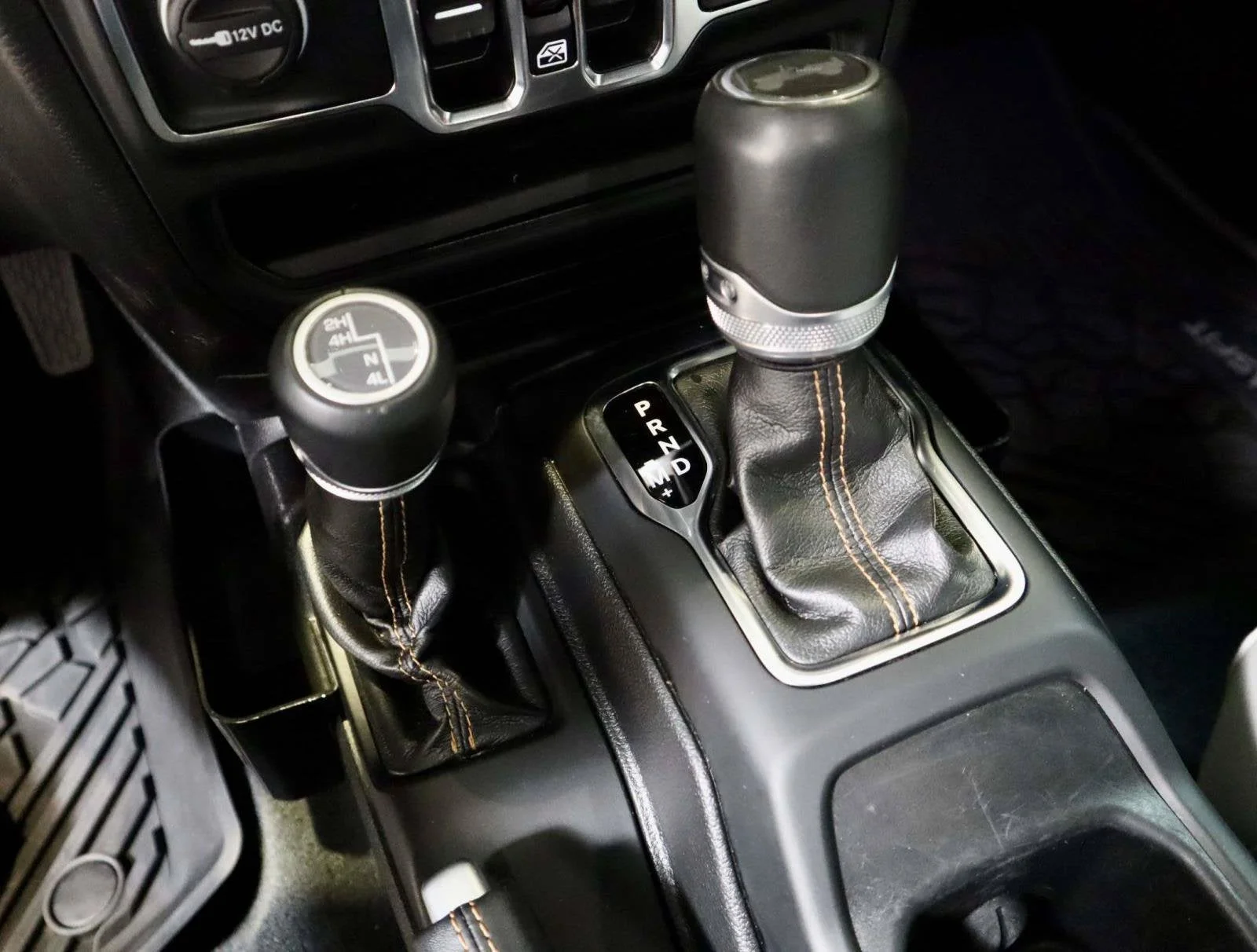 Used 2022 Sting-Gray Clearcoat Jeep Unlimited High Altitude image 28