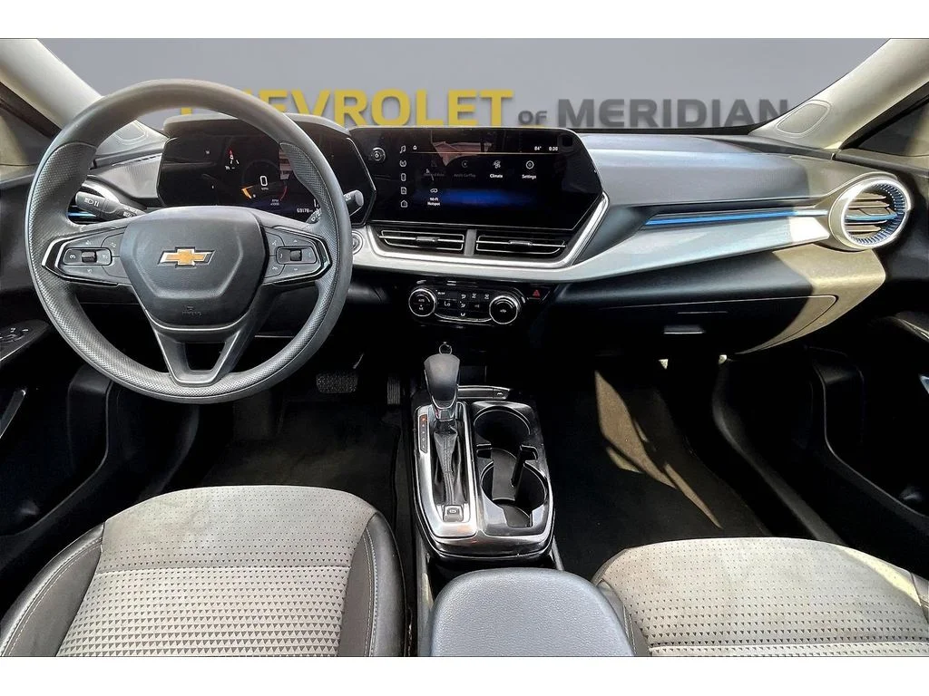 Used 2025 Mosaic Black Metallic Chevrolet LT image 12
