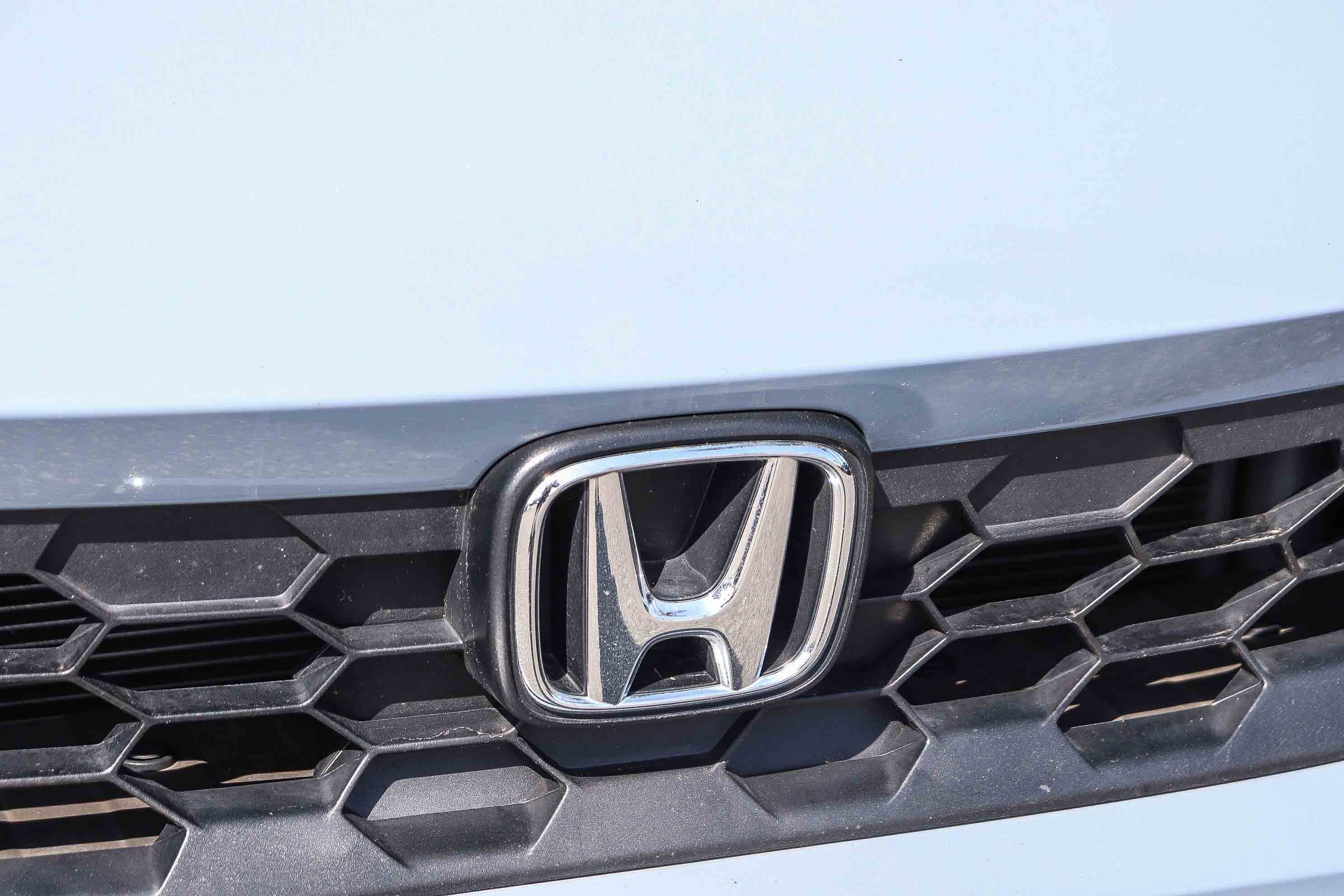 Certified Used 2024 Sonic Gray Pearl Honda Sport image 4
