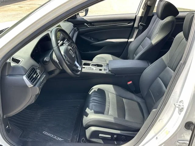 Used 2021 White Honda Touring image 16