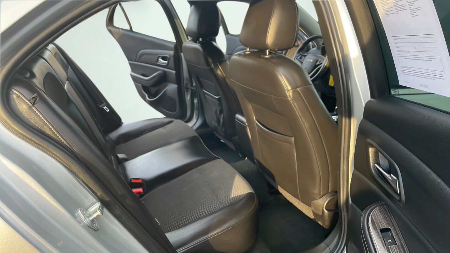Used 2016 Silver Chevrolet LT image 18