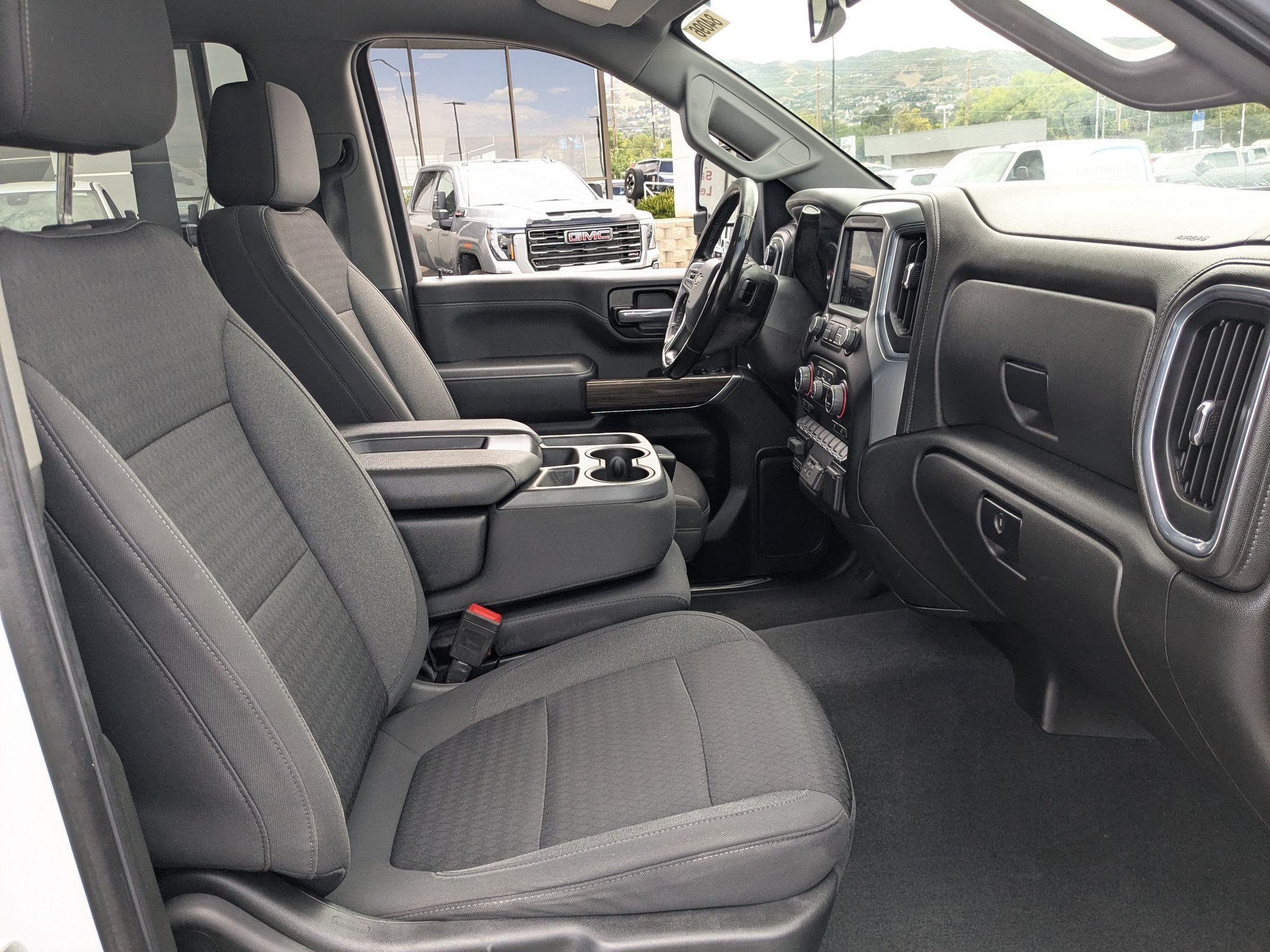 2022 Chevrolet Silverado 3500HD LT - Photo 29