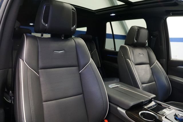 Certified Used 2025 Black Raven Cadillac Premium Luxury image 18