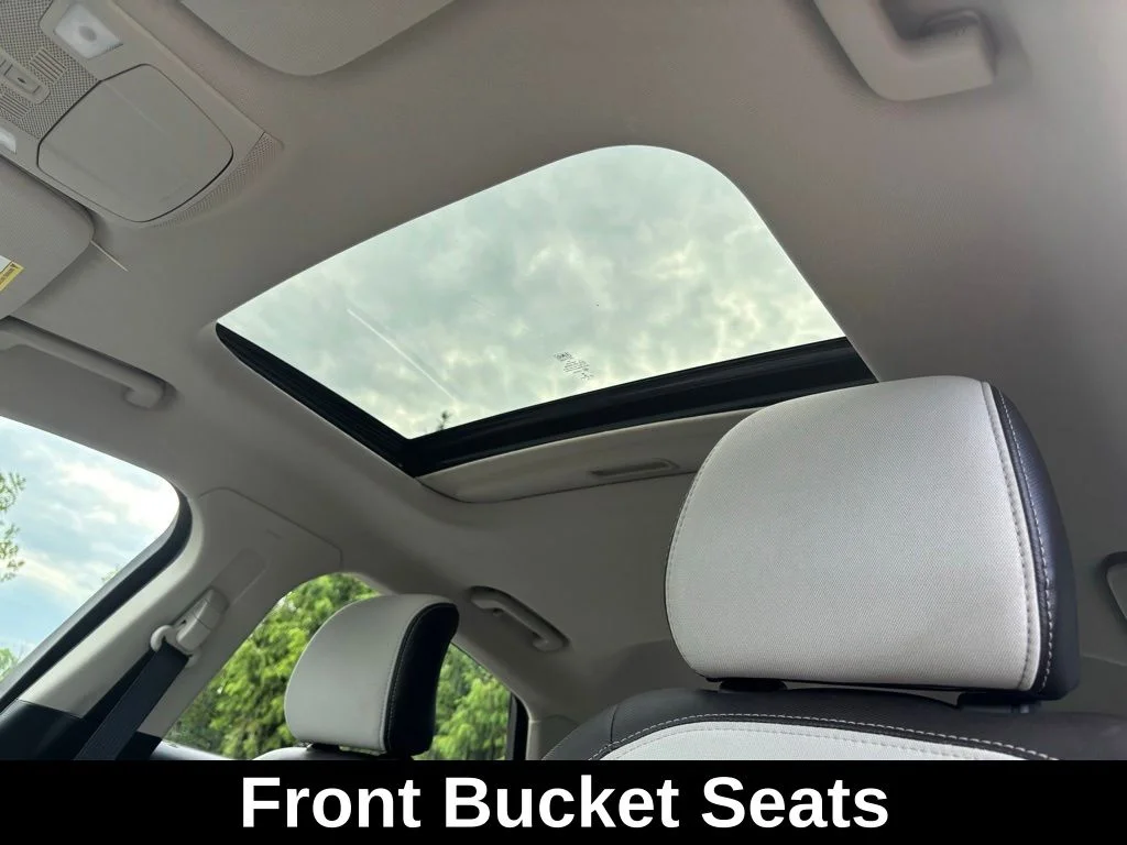 Used 2019 Gray Ford SE image 23