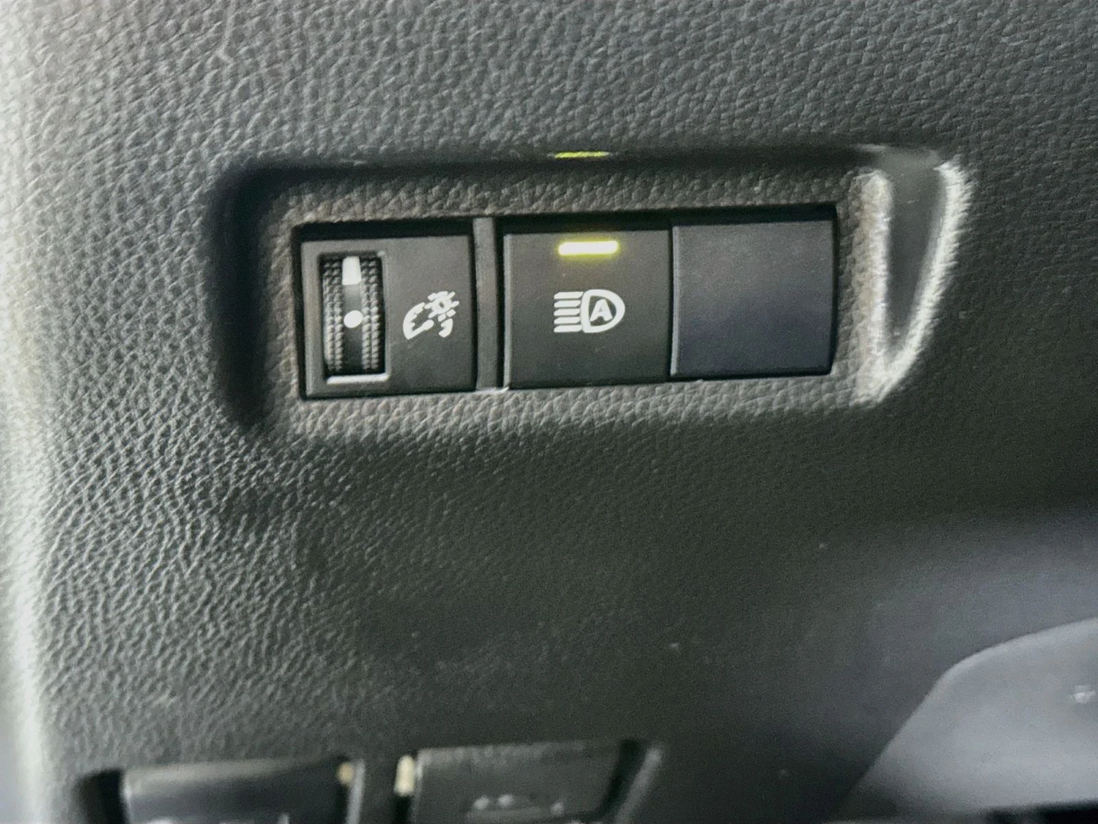 Certified Used 2021 Silver Toyota LE image 9