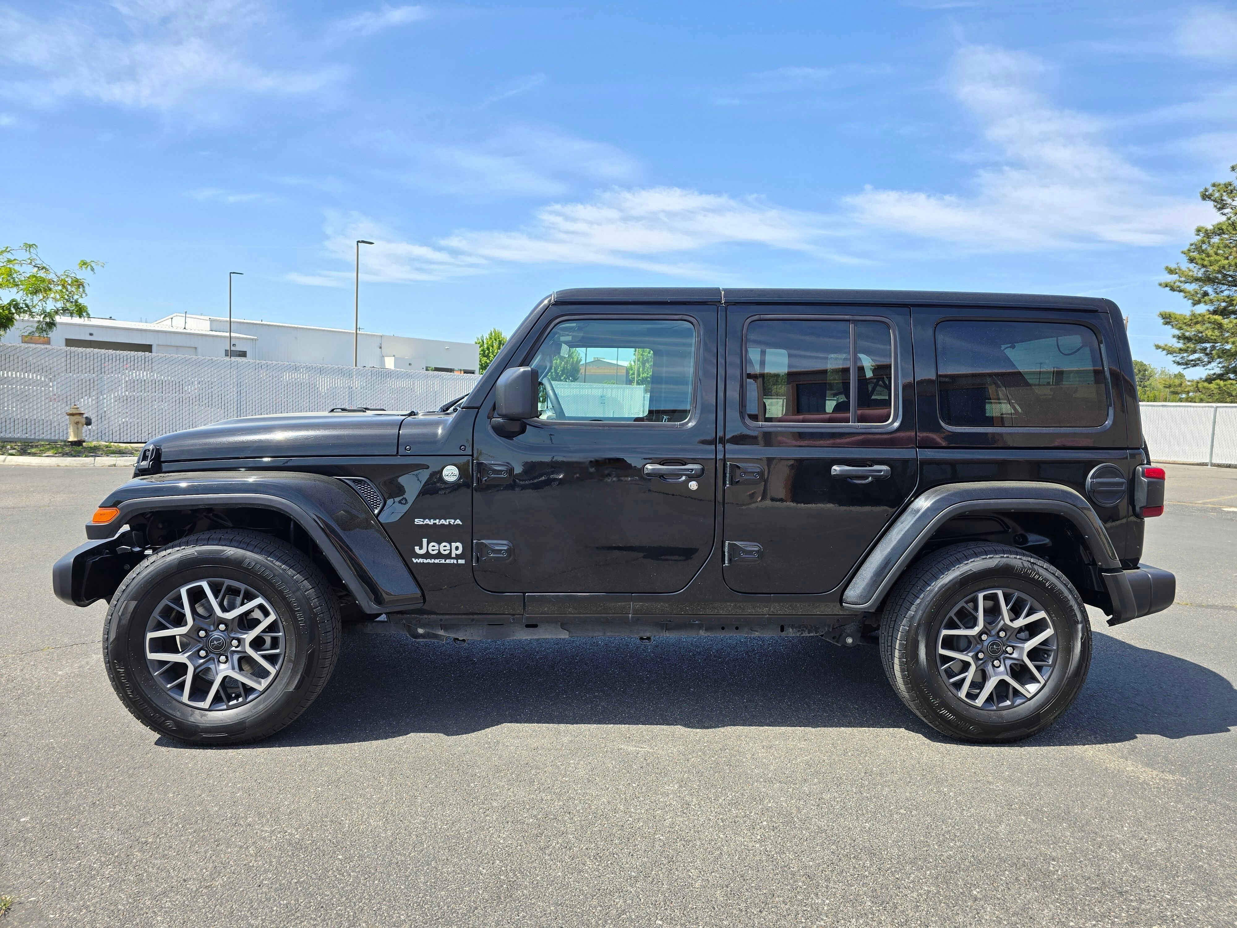 Used 2024 Black Clearcoat Jeep Sahara image 34