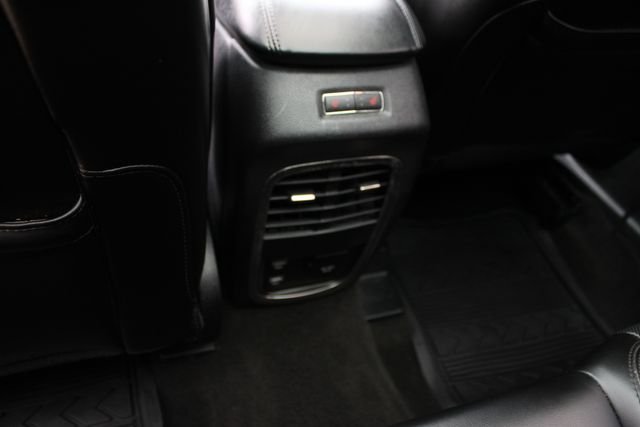 Used 2019 White Lincoln Reserve image 25