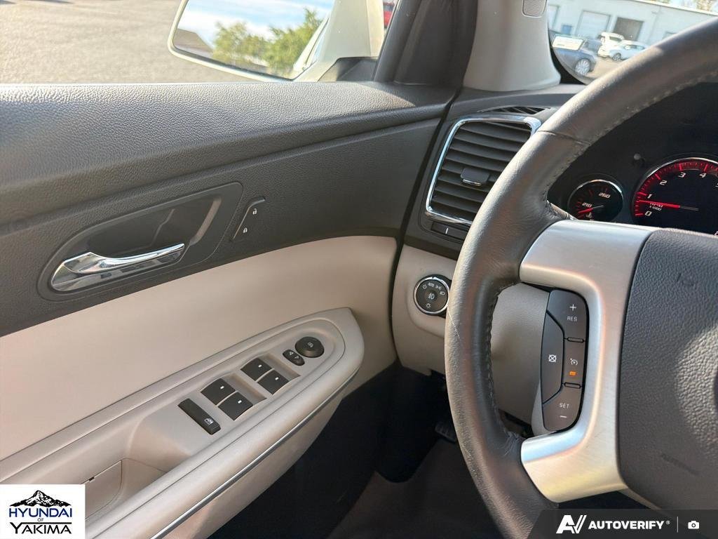 Used 2010 Summit White GMC SLT1 image 17